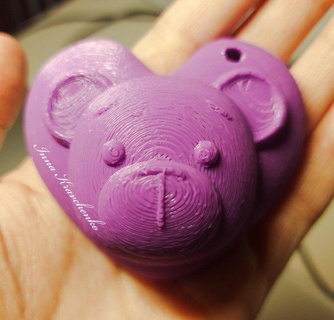 bear keychain gift valentines day free trinket charm pendant animal valentine heart love 3d print model - Mito3D