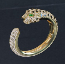 bracelet 3d print model in bracelets 3dexport earrings jewelery diamonds diamond gold silver jewelry panther panter panthera lion tiger pantera rings broch cufflinks brooch cartie 3d print model - Mito3D