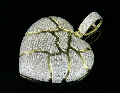 cassé cœur diamant pendentif pendentifs brisé coeur luxe rappeur mode hip bijoux Collier gemme saphir élégant célébrité style bling Urbain 3d print model - Mito3D