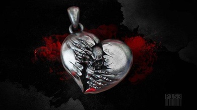 broken heart a skull 3d print model in pendants 3dexport 3d print model - Mito3D