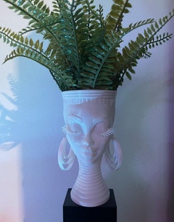 desert queen planter decor flowerpot pot bust head woman homedecor decoration vase plant 3d print model - Mito3D