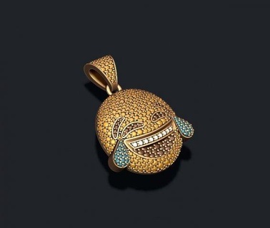 visage larmes joie emoji pendentif pendentifs icône émoticône dessin animé personnage expression bijoux gemme hip mode argent luxe visages émotion souriant rire riant 3d print model - Mito3D