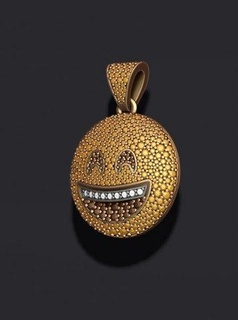 sonriendo cara sonriente ojos emoji colgante pendiente gemas colgantes icono emoticon dibujos animados personaje símbolo expresión joyería joya hip hop Moda plata lujo imprimible diamante caras emoción 3d print model - Mito3D