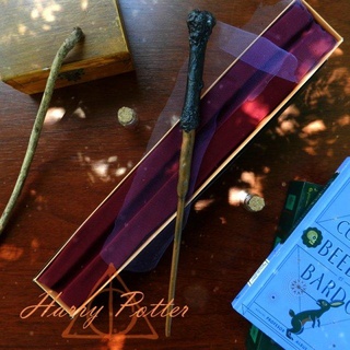 harry potier baguette magique Ron Weasley Hermione Draco Malefoy Dumbledore Snape Gryffondor Serdaigle Serpentard Poufsouffle dragon Château 3d print model - Mito3D