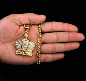 Roi couronne charme diamant pendentif pendentifs antique luxe rappeur hip bijoux Collier gemme élégant célébrité style bling Urbain Douane 3d print model - Mito3D