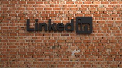 LinkedIn logotipo social media conexão fb Whatsapp Instagram Tiktok Twitter Google cromada comunicação interesse LinkedIn behance 3d print model - Mito3D