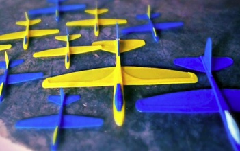avião 3d impressão modelo in brinquedos 3dexport alegria jogos dota csgo zumbi carro 3d print model - Mito3D