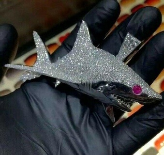 shark diamond pendant pendants sharkdiamond antique luxury rapper hiphop jewelry necklace gemstone elegant celebrity style jewellery bling gem urban wateranimal 3d print model - Mito3D