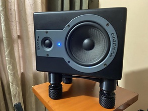 speaker platform studio monitor speakers monitors 3d print model - Mito3D