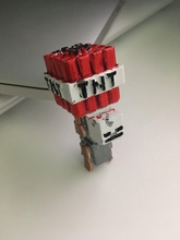 tnt yeeter - minecraft tntyeeter crysz voxelart minecraftmeme mem heykelcik şekil minyatür minecraftfigure 3d print model - Mito3D