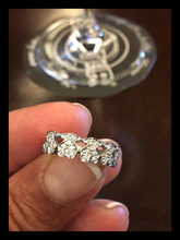 tous woman ring 3d print model in rings 3dexport gold silver uniq animal beautiful gem diamond 3d print model - Mito3D