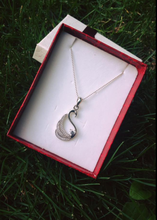 uniq necklace pendants jewelry gem diamond gold silver beautiful woman fashion 3d print model - Mito3D