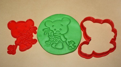 ute bear toys - cookie cutter cooking cute 3d print model - Mito3D