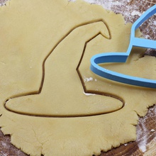 chapeau de sorcière cookie cutter professionnel 3dprinting biscuit les biscuits cookiecutter cooky à manger fondant le gingembre pain d'épice maison ménage trou la serrure cuisine kitchendining des ustensiles pâtisserie imprimable fête d'halloween 3d print model - Mito3D