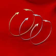 freccia braccialetto braccialetti gioiello gioielleria oro argento stampabile nozze engagement fidanzamento moda pettirosso cappuccio cad bellezza abbigliamento unico 3d print model - Mito3D