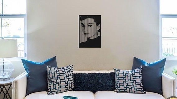 Audrey hepburn05 yarım ton Sanat Vesika duvar etiket şöhret panel resim çerçeve sanatçı popüler tanınmış Hepburn aktör Hollywood 3d print model - Mito3D
