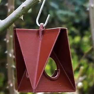 oiseau pyramide sauvage mangeoire air nature animal faune jardin mouche maison Extérieur 3d print model - Mito3D