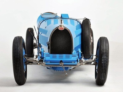 bugatti type 35 lithophane case 3dmodel taş ocağı ışık 3dprint Bugatti nostaljik lüks otomotiv araç araba retro eb tekerlek sürücü hız 1900s servet Avrupalı çığ type35 Sanat heykeller 3d print model - Mito3D