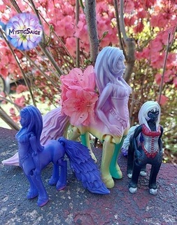 centaur yıldız çiçeği mafsallı esnek oyuncak bebek kıpır baskı yeri destekler kadın şekil at midilli mistik zbrush 3dprint Sanat heykeller 3d print model - Mito3D