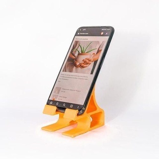 curve phone stand exhibition presentation display store house accessories 3d print model - Mito3D
