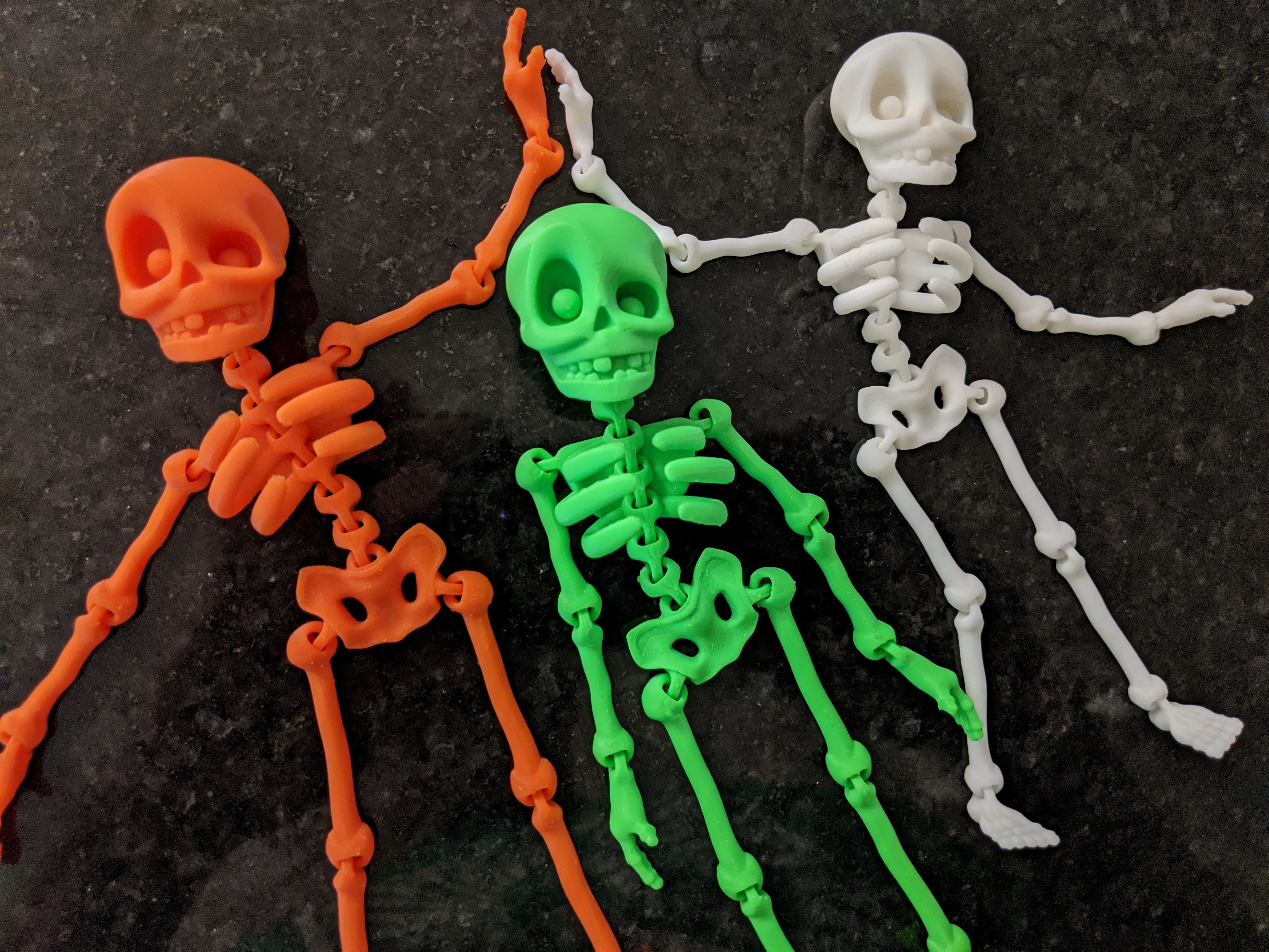 cute flexi print-in-place skeleton flexible place in christmas nightmare muertos los de dios poseable links link halloween articulated toy toys games 3D print model - Mito3D