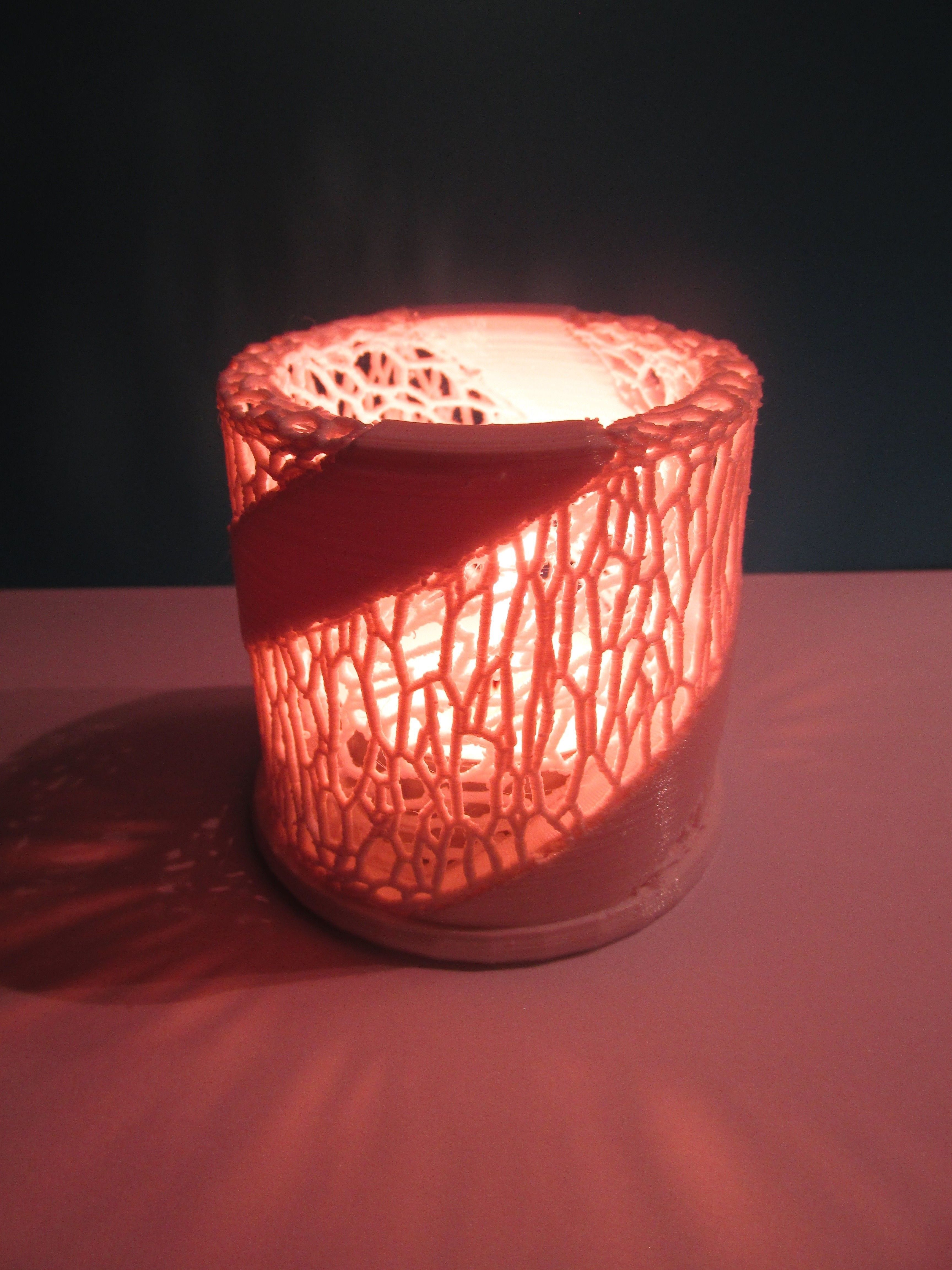 cylindrical twisty candle light stand tealight voronoi house artsy art twist tabletop lighting modern style geometric shape deco decor atmosphere 3D print model - Mito3D