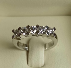 trilogie diamant engagement bague veretta 5 pierres v06 bijoux calcul mariage promettre classique anneaux anello gemme imprimable mode argent dante bijou 3d print model - Mito3D