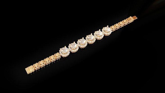 diamond halo bracelet jewelry jewel jewellery printable gold silver diamond gem braclet bracelet bangle halo halo braclet style box clasp box gems print ready bracelets  3d print model - Mito3D