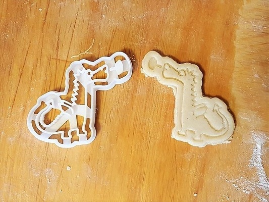 dragon cookie cutter cookies protonik biscuit gingerbread ginger bread baked baking bakery sweet food kitchen dining house 3d print model - Mito3D