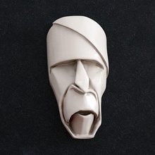 gioielleria pendente fase maschera origami testa ritratto portachiavi arte sculture oro squillare 3d print model - Mito3D