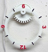 galleggiante di marcia dell'orologio casa orologio appeso tempo ingranaggio ingranaggi unico muro apparecchiatura arredamento la stampa da parete 3d print model - Mito3D