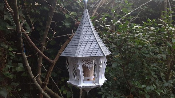 jardín casa pájaro alimentador pajarera comedero pájaros patio interior aves animal mirador naturaleza volar aire ruina mascota pequeña libre 3d print model - Mito3D