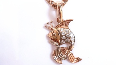 poisson d'or bijoux du or bébé pendentif le rouge de la couronne fées conte fable pendentifs mythe créature mythologique magiques 3d print model - Mito3D