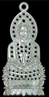 Guanyin Buddha Statue Anhänger Religion Schmuck Kunst Bodhisattva Buddhismus Gold 3d print model - Mito3D