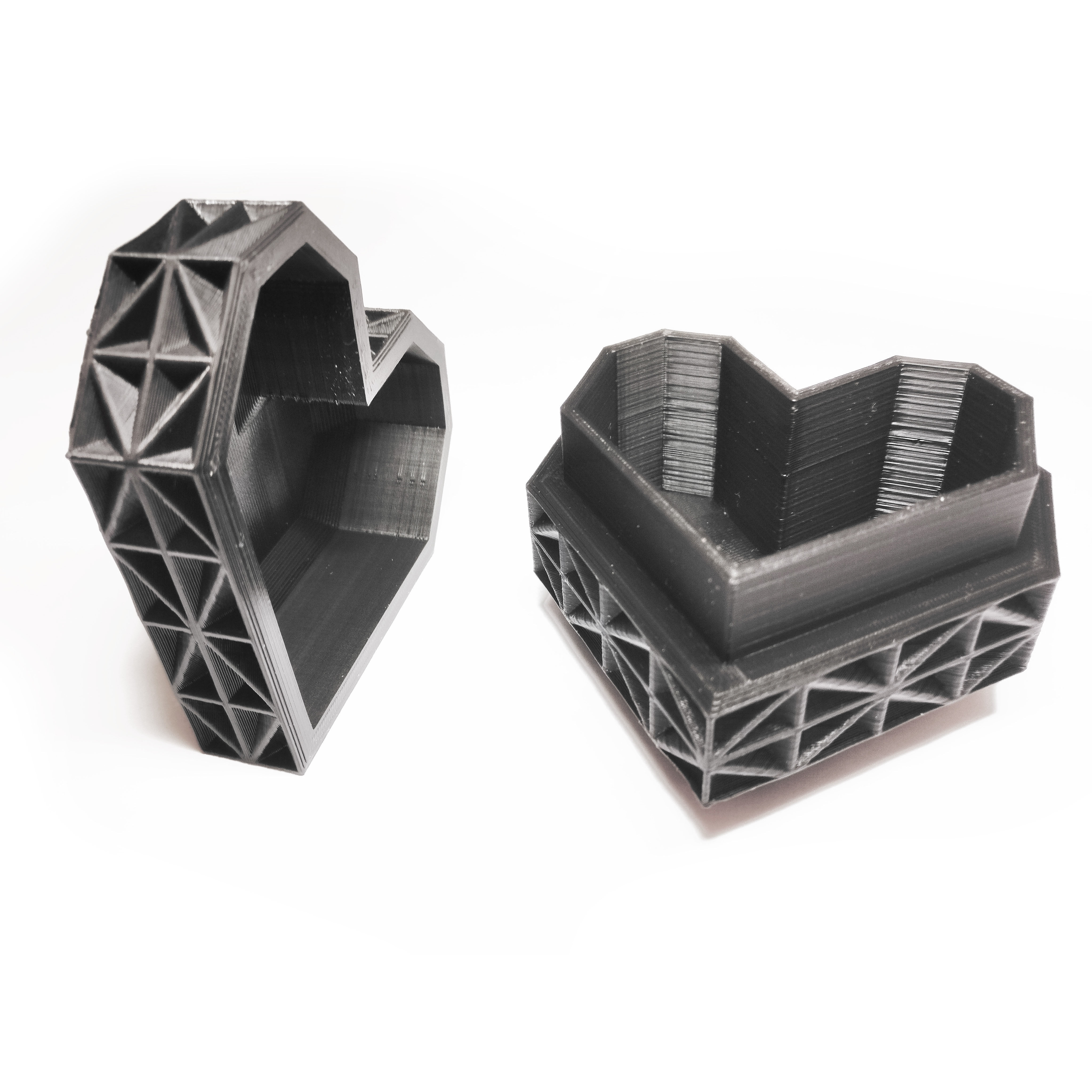 heart jewelry box accessories accessorie chestbox chest furniture love gift symbol jewel valentine present lowpoly polygonal art anniversary vray other 3D print model - Mito3D