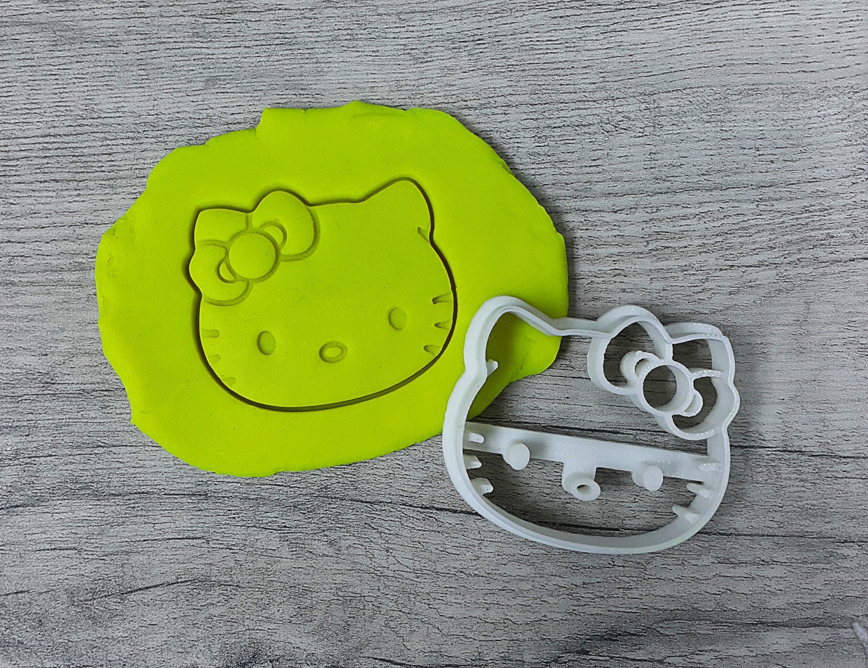 hello kitty cookie cutter house cake cupcake design fondant cream bakery baked sweet pastry birthday celebration kitchen dining 3D print model - Mito3D