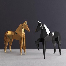 caballo art figura decoración decoratio de oro negro las esculturas 3d print model - Mito3D