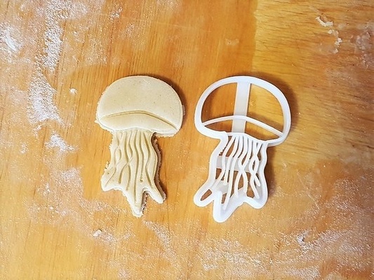 jellyfish cookie cutter sea ocean baked baking bakery cookies protonik biscuit gingerbread kitchen dining coral reef house 3d print model - Mito3D