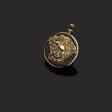 medusa gorgona medallón joyería decoración clásico interior oro plata playinio diamante anillo 3d modelo joya imprimible colgantes 3d print model - Mito3D