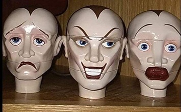 bufón marioneta maestro 3 cabezas contento triste asustado terror víspera santos muñeca juegos juguetes horror 3d print model - Mito3D