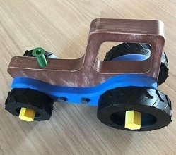 jouet wooden toy tractor amusant montage enfant roule tracteur culture ferme labourage agricole vis vehicle car tool machinery drive games toys 3d print model - Mito3D