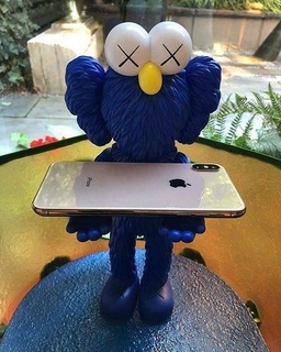 kaws bff cep telefonu ayakta durmak Yazdır donly medicom Arkadaşlar yüce oyun iç kontrolör Kulp destek oyuncak Sanat araç gadget mobil tripod ayı tuğlası yutturmaca dekorasyon oyunlar oyuncaklar 3d print model - Mito3D