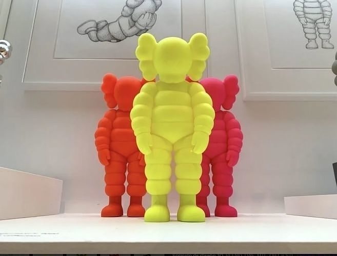 kaws Parti Arkadaş Sanat bape medicom oyuncak hipebeast eskültür karakter tatil susam sokak beyaz giyinmek Spor ayakkabı yüce bilimkurgu heykeller 3D print model - Mito3D