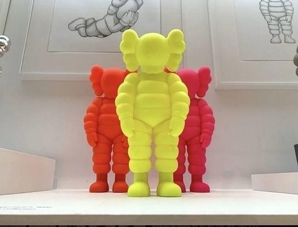 kaws party companion art bape medicom toy hypebeast esculpture character holiday sesame street white wear sneakers supreme scifi sculptures 3d print model - Mito3D