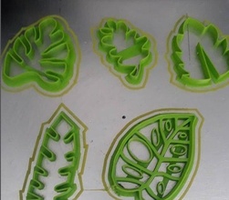 leaves cut cokies x 5 party jurasic nature house kitchen dining 3d print model - Mito3D