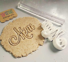 lettre maman biscuit coupeur alphabet jouer pâte diy loisir main outils 3d print model - Mito3D