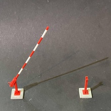 heben arm barriere 7mm rahmen spur modell eisenbahn gebäude wagen park sicherheit druckbar straße zubehörteil zubehör hobby diy 3d print model - Mito3D