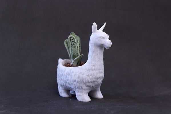 llama planter plant sculpt 3d hobby diy 3d print model - Mito3D