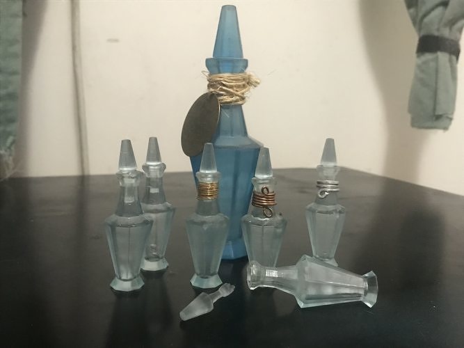 magic potion bottle 3d printable glass fantasy magical magician wizard mage witch alchemy medieval ingredients character rpg accessories game games toys 3D print model - Mito3D