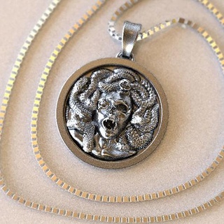 medusa pendant snake skull silver mythology gorgons greek gorgo creature fantasy fictional gold jewelry jewellry chain necklace versace myth jewel legend pendants 3d print model - Mito3D